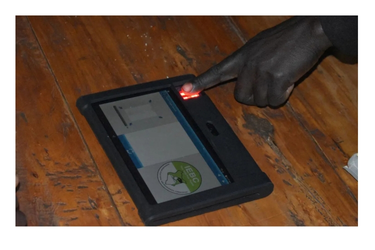 IEBC Defends Decision to Scrap Use of Manual Voter Register for 2022 Elections 