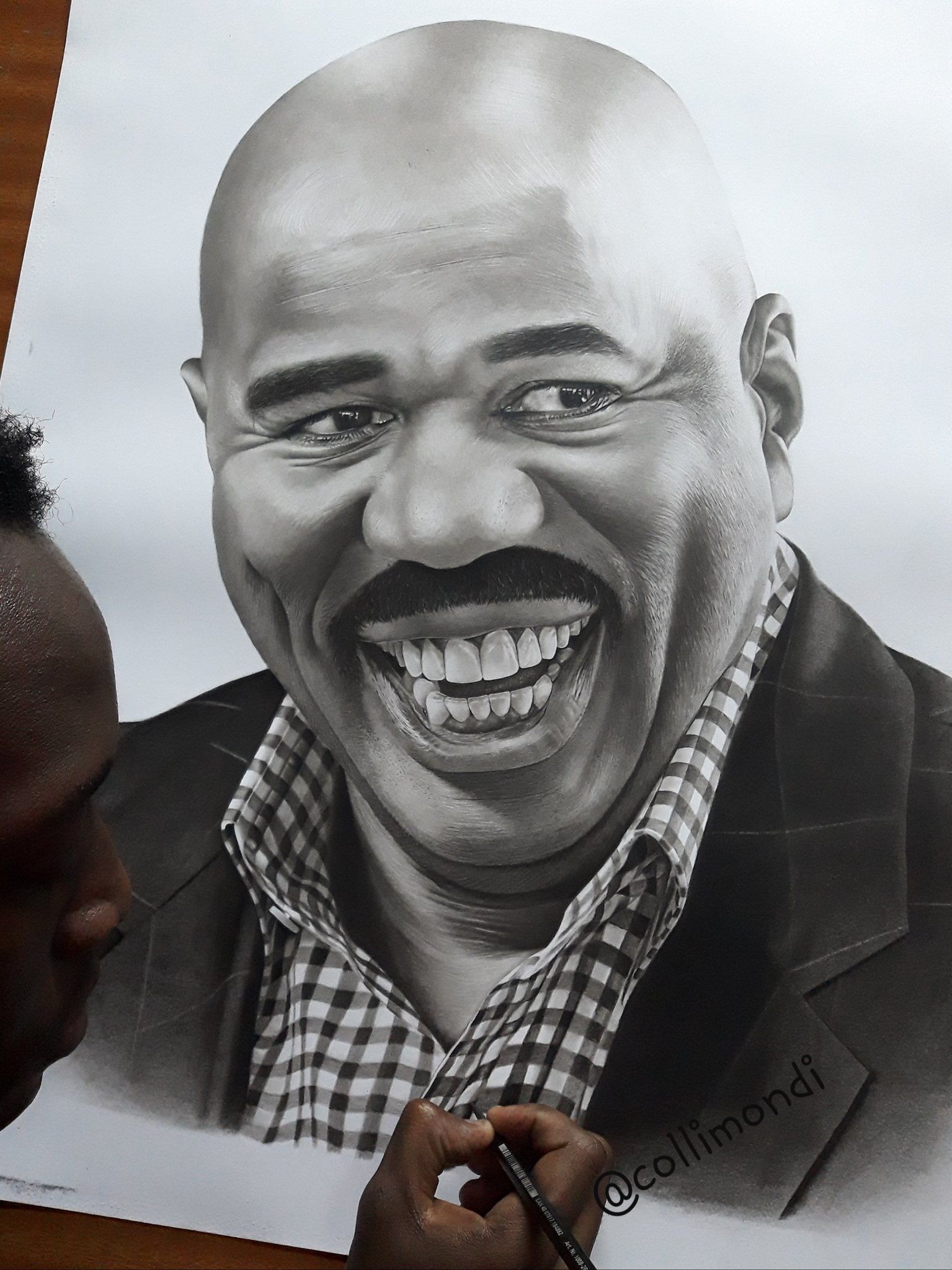 Us Comedian And Tv Host Steve Harvey Seeks To Meet Kenyan Artist Who Drew His Portrait Mwakilishi Com