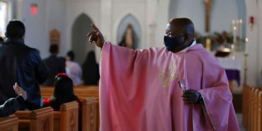 US Bill Seeks to Rescue Foreign Clergy from Deportation Amid Green Card Backlog