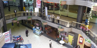 Expos Boost Mall Visitor Numbers Despite Declining Foot Traffic