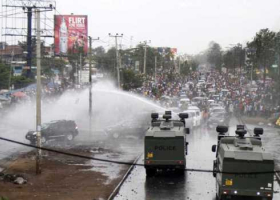 Police Lay Out Strategies to Block Raila's Swearing-in 