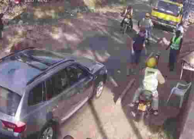 VIDEO of a Mzungu Assaulting a Kenyan Security Guard at an Estate in Nairobi Goes Viral