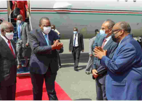 Uhuru Attends President Omar Guelleh’s Inauguration in Djibouti 