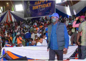 Raila Pledges to Make Kenya a Different Country in Five Years if Elected President