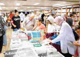 World's Largest Floating Library Docks in Mombasa