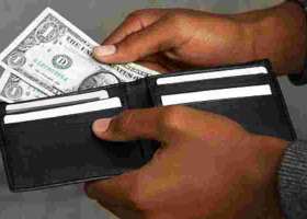 Shilling Set to Break 160 to the Dollar in Fresh Consumer Pain