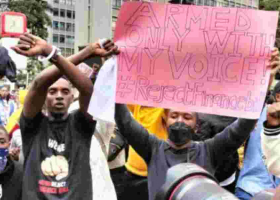 Kenya Kwanza Leaders Flee Church Event as Protesters Gather in Nyahururu