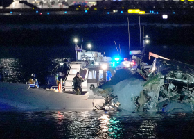 Passenger Plane Collides with Military Helicopter over Washington DC, Crashes into Potomac