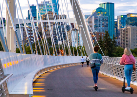 New Canadian Work Permit Rules Restrict Job Access for Foreign Students' Spouses