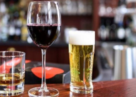 UK Issues Alcohol Safety Alert for Travellers to Kenya