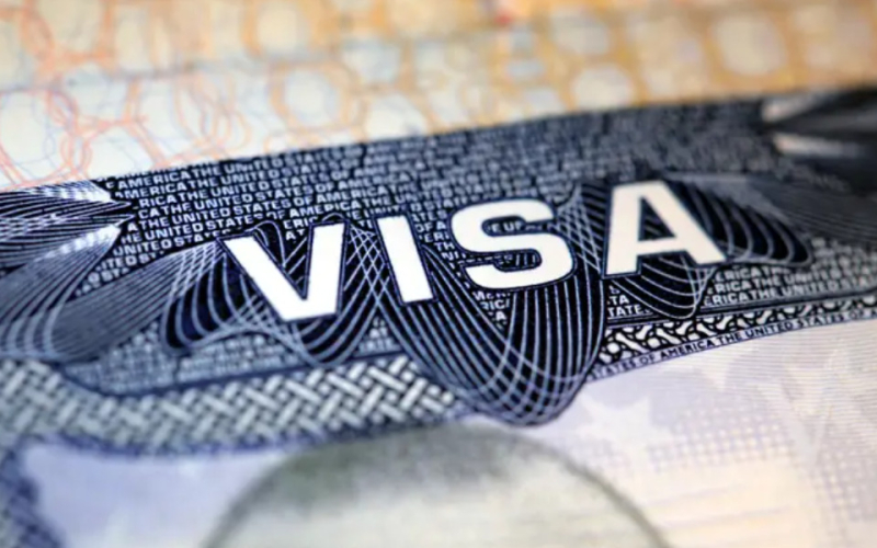 US Government Suspends Visa Interviews for Foreign Students