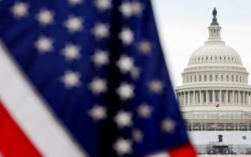 Green Card Holders Could be Banned from Buying Land in This US State