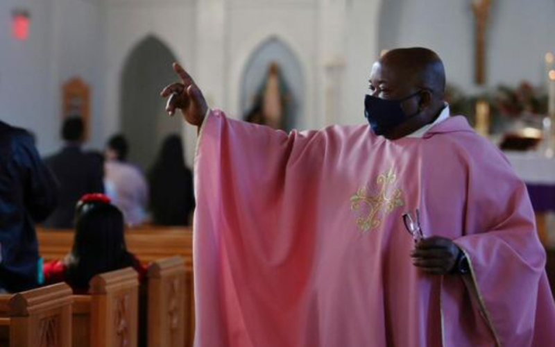 US Bill Seeks to Rescue Foreign Clergy from Deportation Amid Green Card Backlog