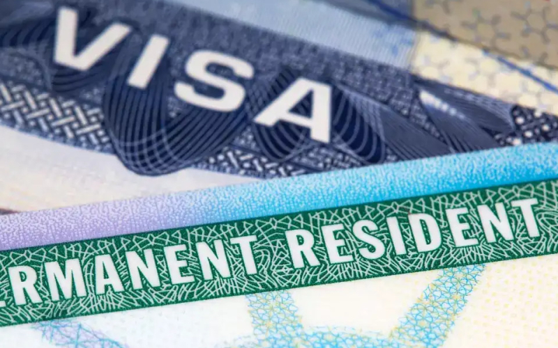 US Immigration Officials Issue Compliance Alert to Green Card Holders
