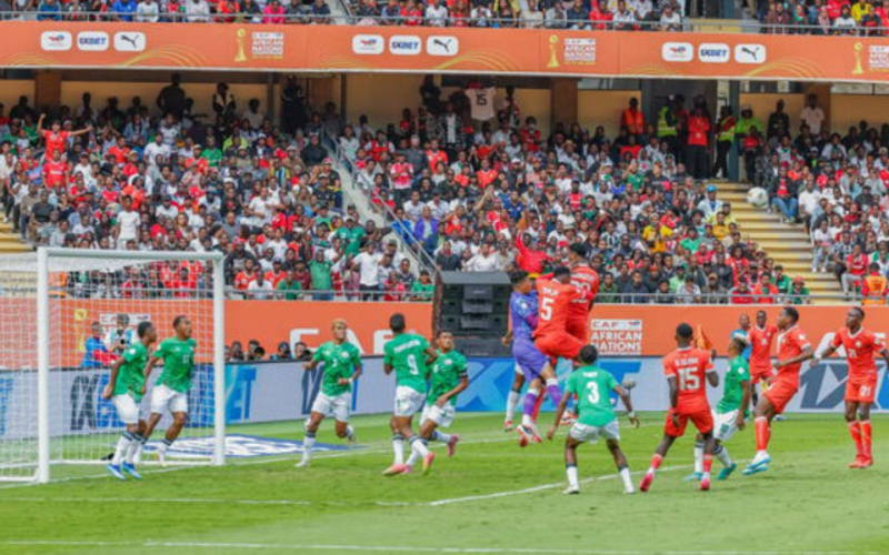 Ruto Vows Extra Rewards for Harambee Stars