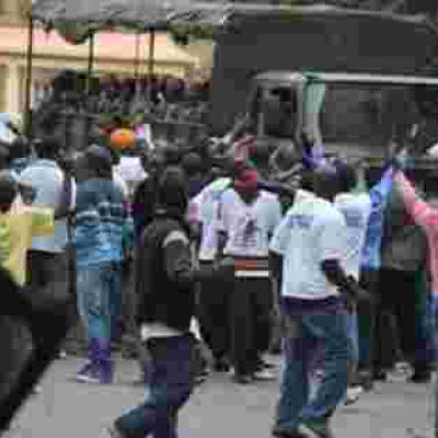 Police Drive Away NASA MPs, Supporters Outside Supreme Court