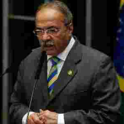 Brazilian Senator Suspended After He was Caught Hiding Cash Between His Buttocks