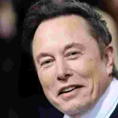 Elon Musk Takes Jab at Meta Over Facebook, Instagram Outage