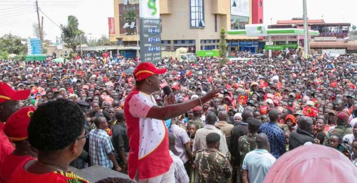 Raila Pushing for 'Nusu Mkate' Government, President Uhuru Says