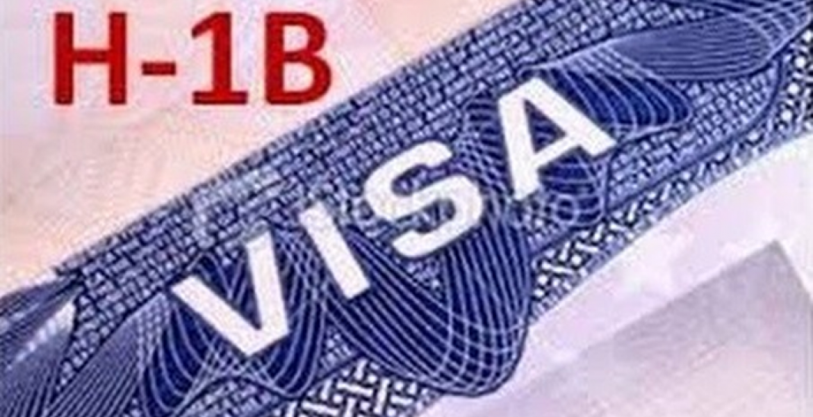 US Gov't Begins Process to Abolish Work Permits for Spouses of H-1B Visa Holders