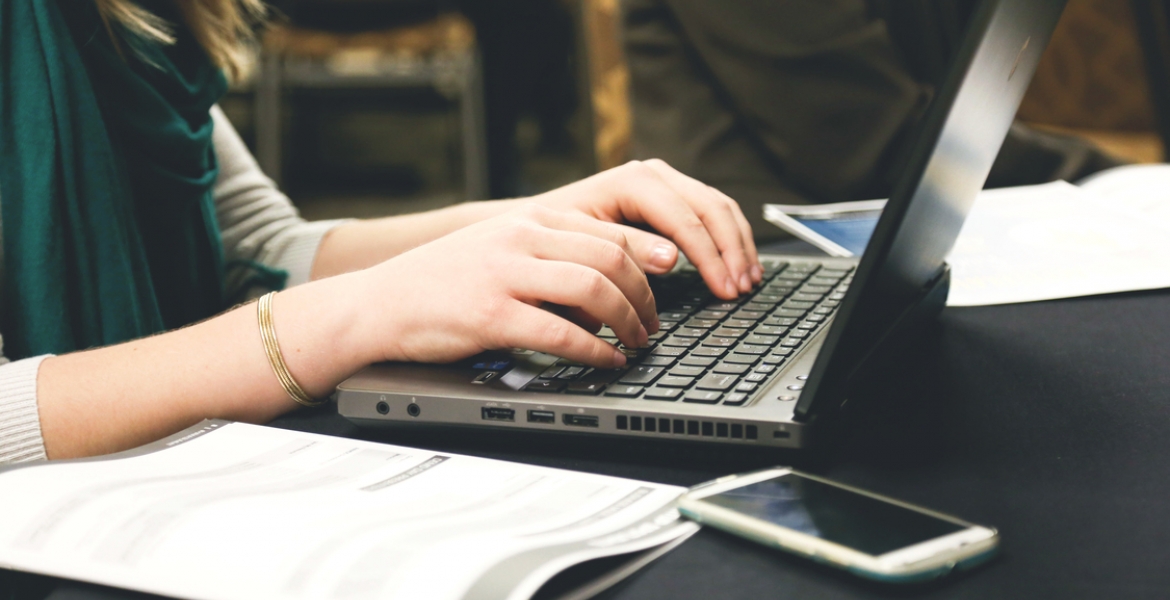 University Students in the US, UK Pay Kenyan Ghostwriters to Do their Academic Work