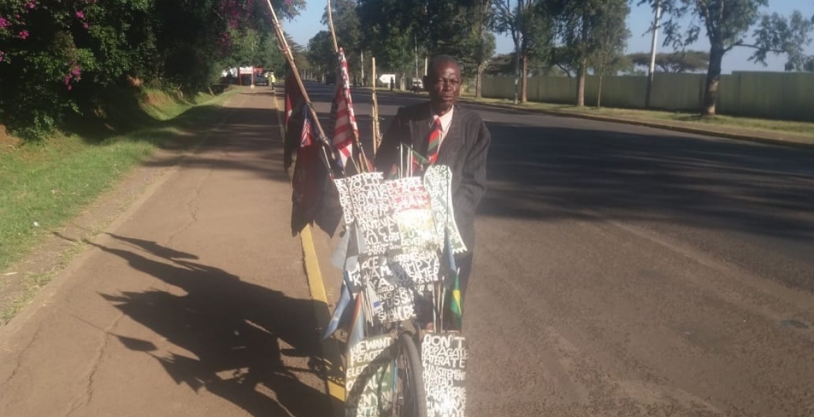 76-Year-Old Kenyan Man Cycles 223Kms to Attend Moi’s Burial