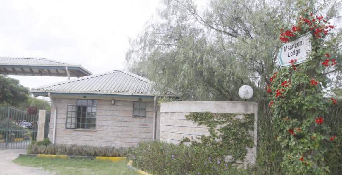 Maanzoni Lodge in Athi River, Machakos County 700 Kenyan Youths Busted Holding Political Meeting at Maanzoni Lodge Amid Covid-19 Pandemic