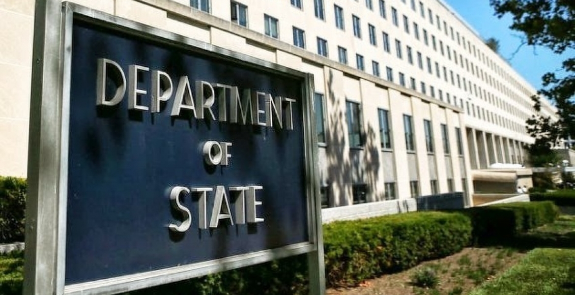 US Urges Citizens Abroad to Return or Risk Getting Stuck Overseas Due to Covid-19 Pandemic