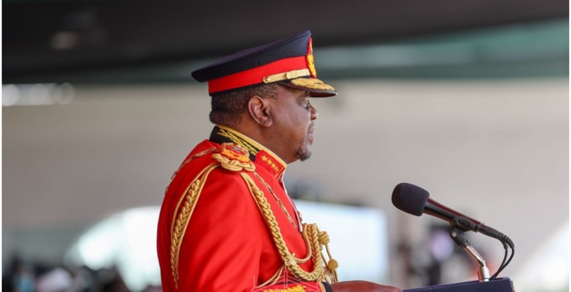 Uhuru Breaks Protocol, Invites Raila to Speak at Jamhuri Day Fete