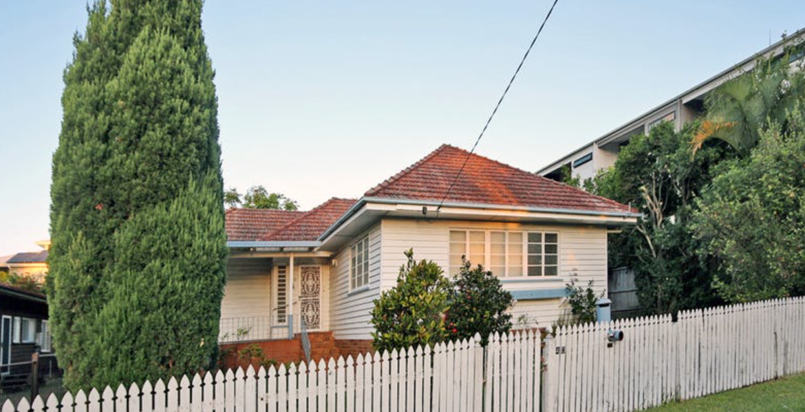 Leased House in Queensland Australia Landlord Threatens to Kick Out Kenyan Couple With Expectant Baby in Australia