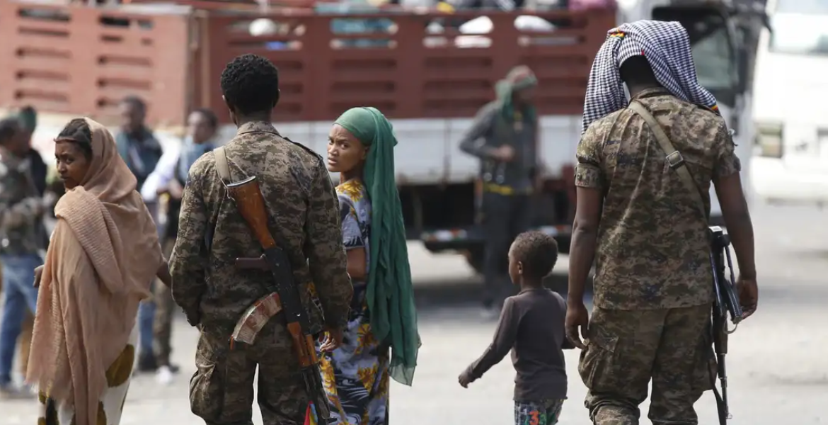Ethiopian Security Forces Patrol in Amhara City Kenya, Uganda Scramble for Nationals' Whereabouts in Amhara