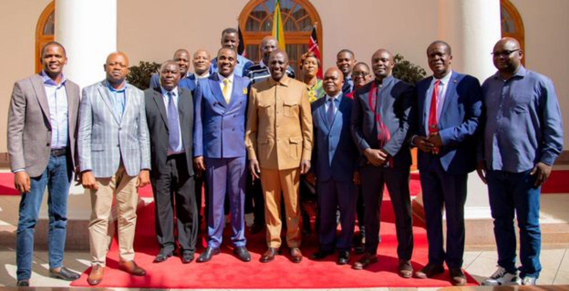 A Delegation of Leaders Drawn From Western Region Pose for a Picture With President Ruto Luhya Leaders: Ruto Has Promised to Back Us for the Presidency in 2032