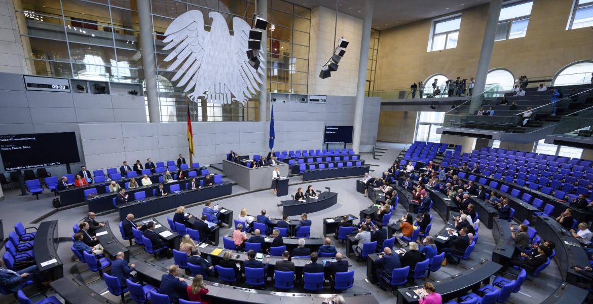 German Parliament Germany Approves New Immigration Law to Attract Skilled Workers