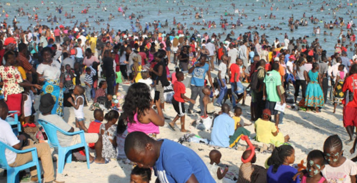 Local Tourists at Pirates Beach in Mombasa 67 Children Lost on Mombasa Beach Celebrate Reunion With Family
