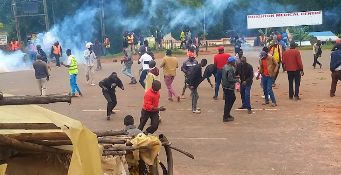 Protesting Youth Face off with Police in Bobasi, Kisii Police Move in to Suppress Anti-Osoro Protests in Kisii