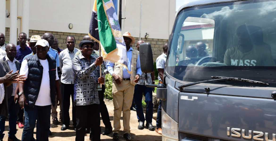 Siaya Governor James Orengo Raging Floods Displace Thousands in Siaya County