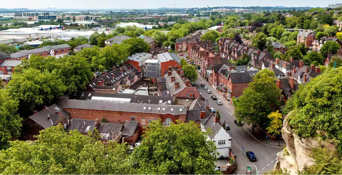 East Midlands, England UK to Enforce Annual English Tests for Migrant Graduates