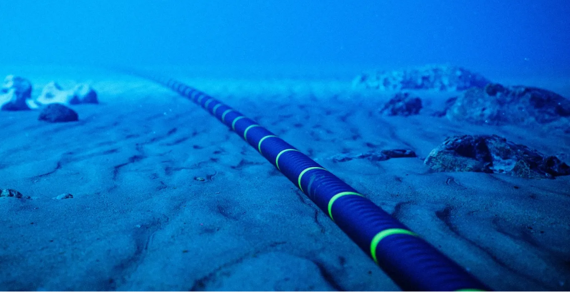 sub-sea cable Kenya's Internet Blackout: Fibre Cut or Widespread Outage?