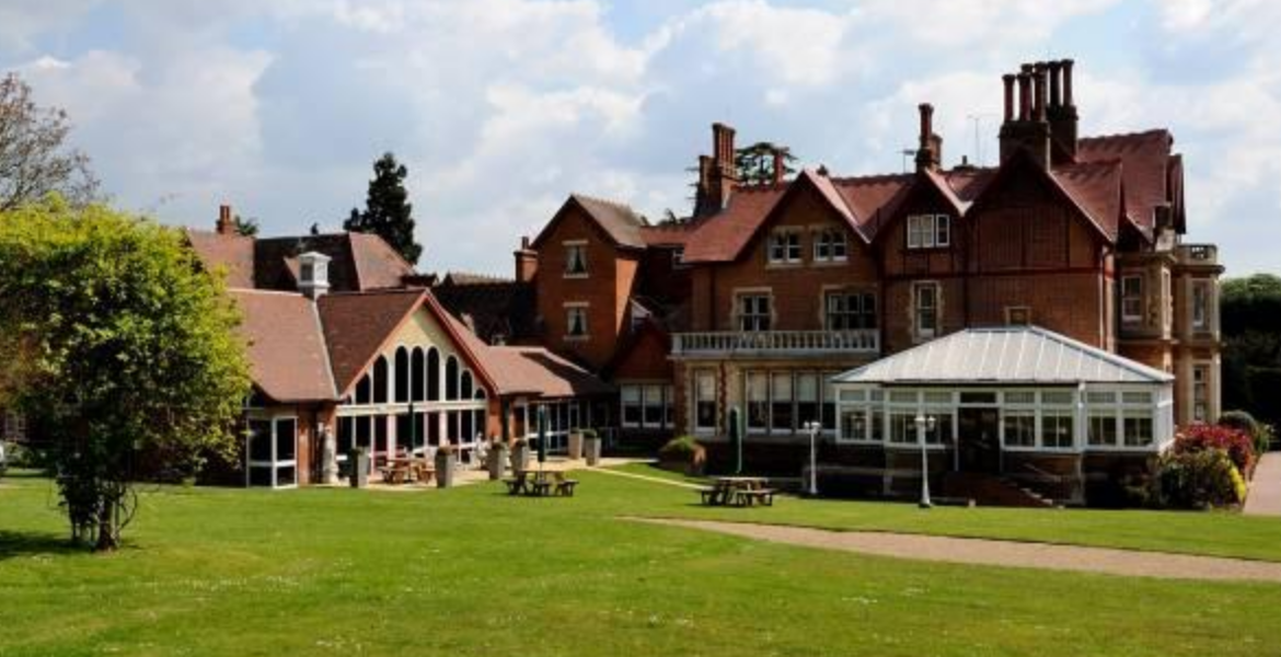 Pendley Manor Hotel in Tring UK Kenyan Community Embraces New Leadership