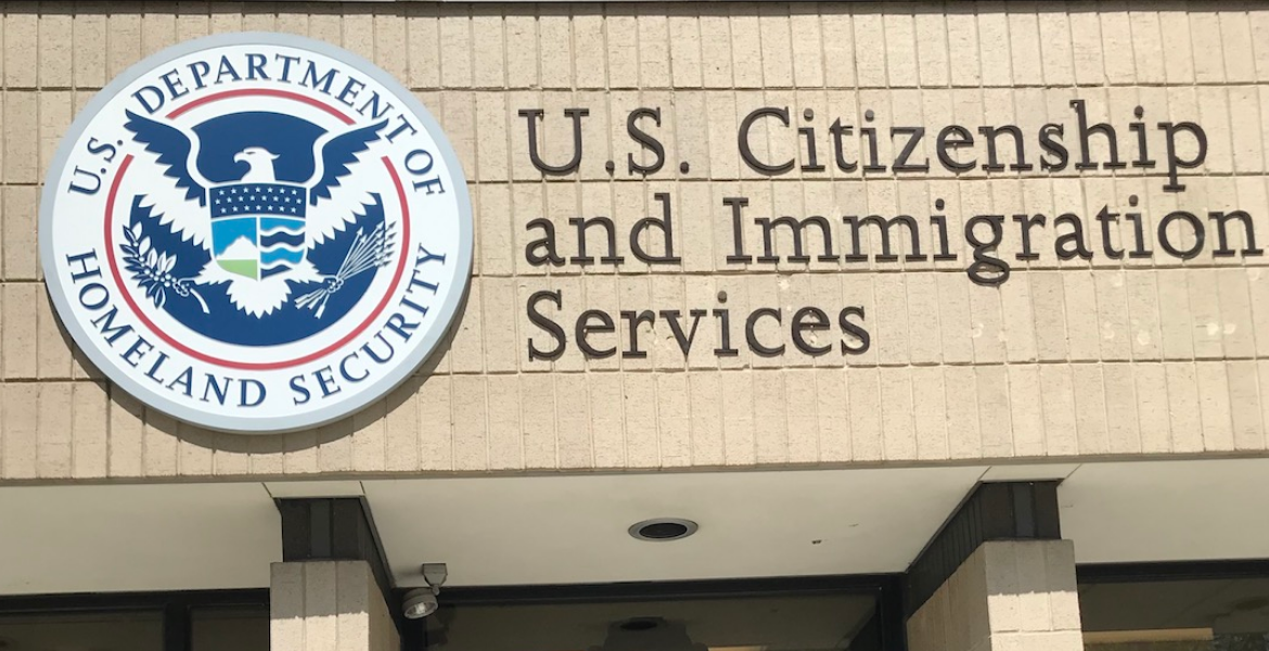 USCIS US Immigration Alert: Fake USCIS Officials Targeting Vulnerable Applicants