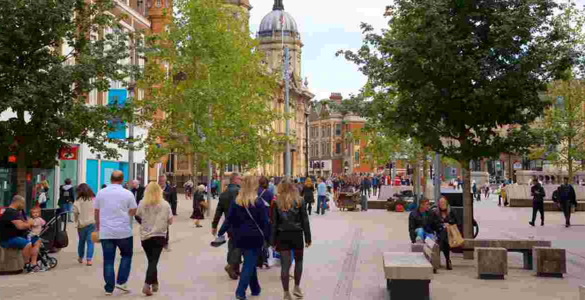 Hull, England UK Student Visa Restrictions Trigger 19% Decline in International Admissions