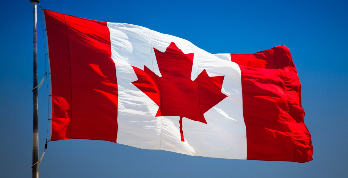 Canada's Immigration Backlog Falls Below 900,000 in 2025
