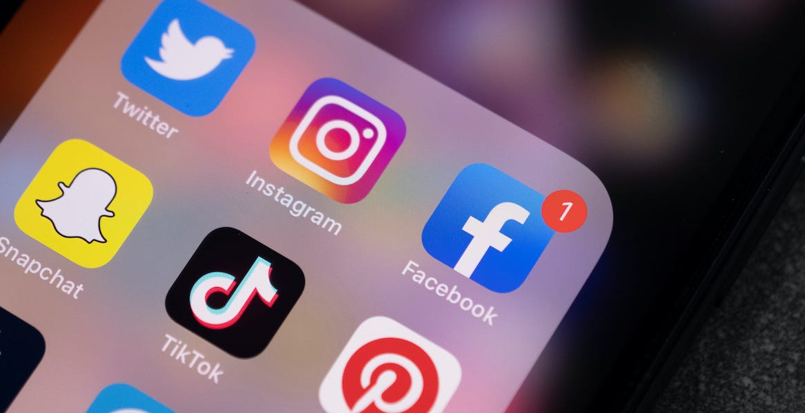 Social Media Apps Why Your Social Media Posts Matter in the US Visa, Green Card Applications