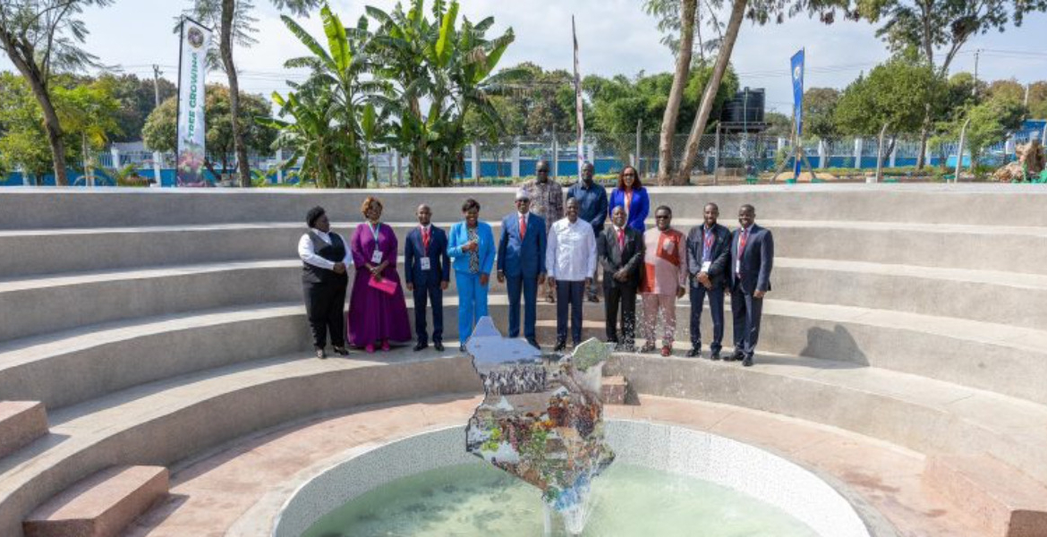 President William Ruto, Homa Bay governor Glayds Wanga, alongside Government Officials Ruto Turns Homa Bay into a Model of National Unity and Development