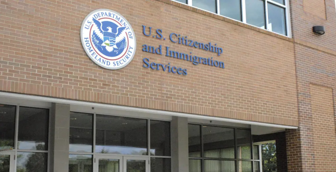 US Citizenship and Immigration Services (USCIS) US Reinstates Neighbourhood Checks for Citizenship Applicants