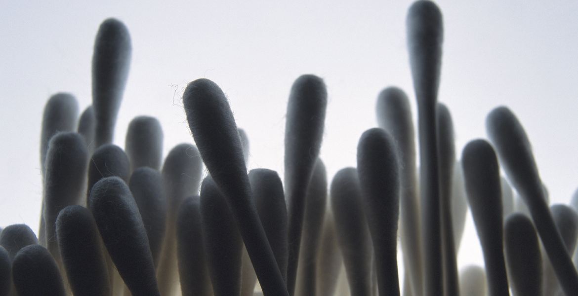 Medical Experts Warn Against Using Cotton Swabs for Ear Cleaning