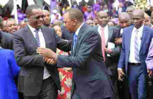 President Uhuru Hails Kidero for Smoothly Handing Over Power