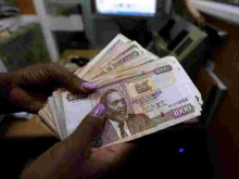 Activist Okiya Omtatah Gives Central Bank Seven Days to Remove Kenyatta's Image from Currency