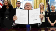 Trump Mulls New Executive Order to Replace Travel Ban