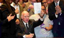 California Governor Signs 'Sanctuary State' Bill in Response to Trump's Immigration Policy